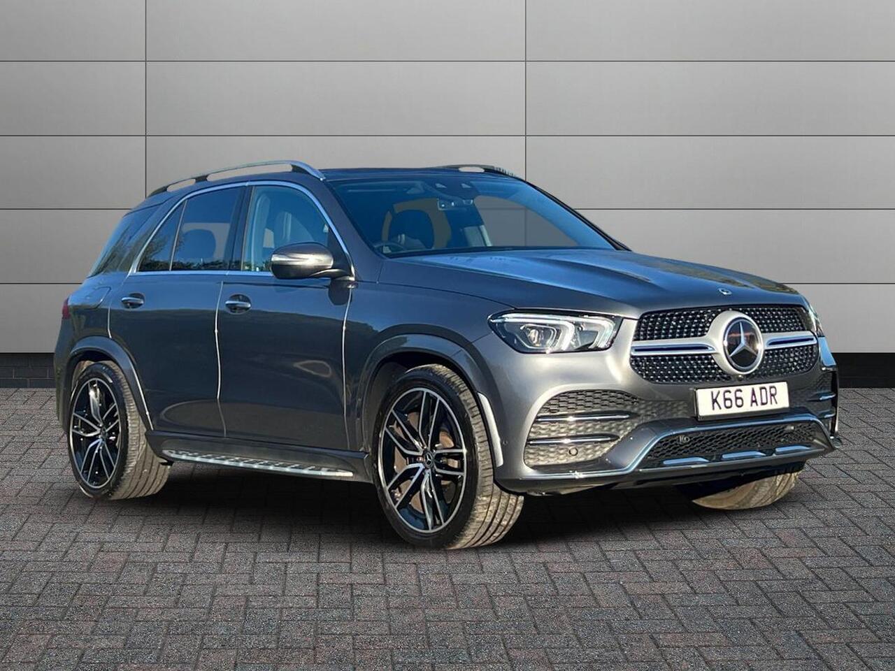Main listing image - Mercedes-Benz GLE