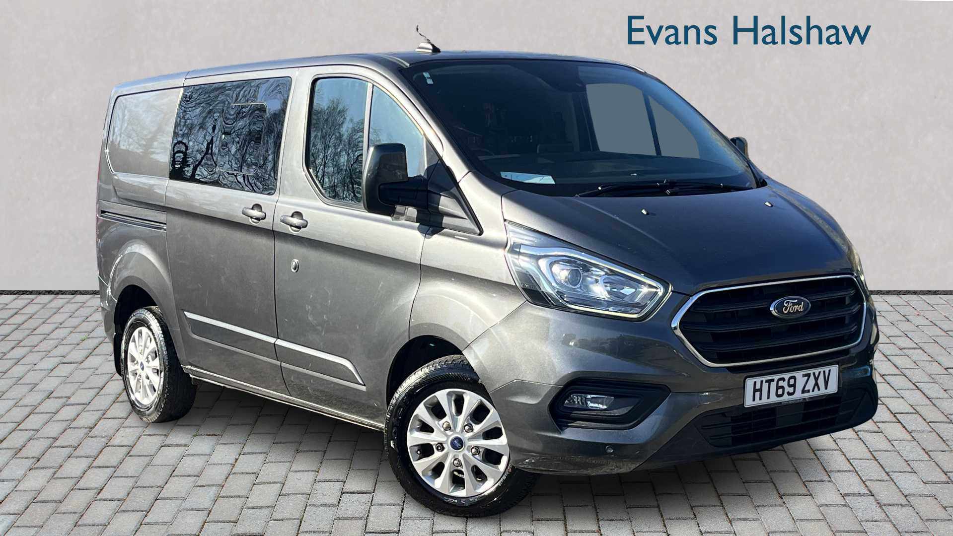 Main listing image - Ford Transit Custom