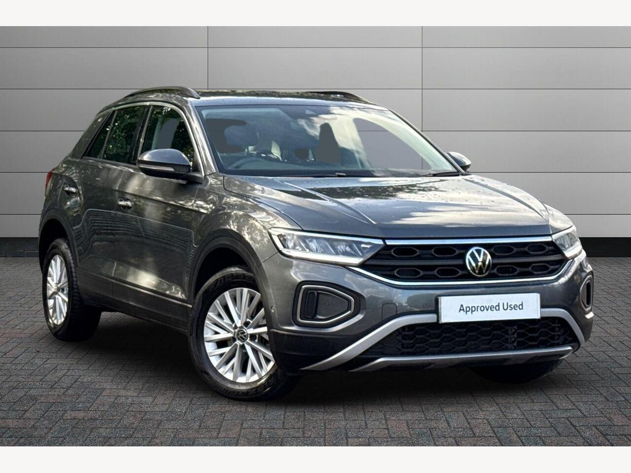 Main listing image - Volkswagen T-Roc
