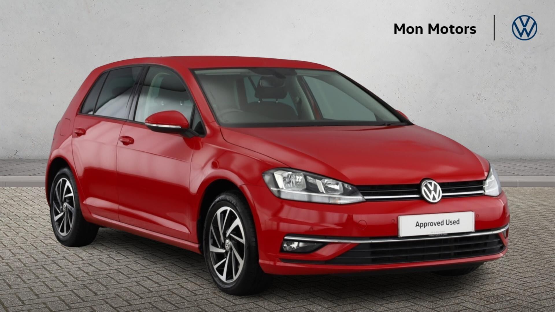 Main listing image - Volkswagen Golf