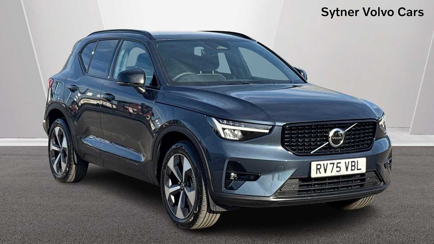 Main listing image - Volvo XC40