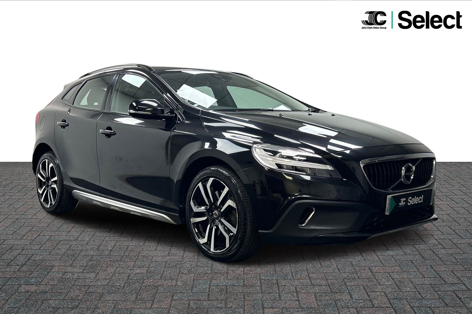 Main listing image - Volvo V40 Cross Country