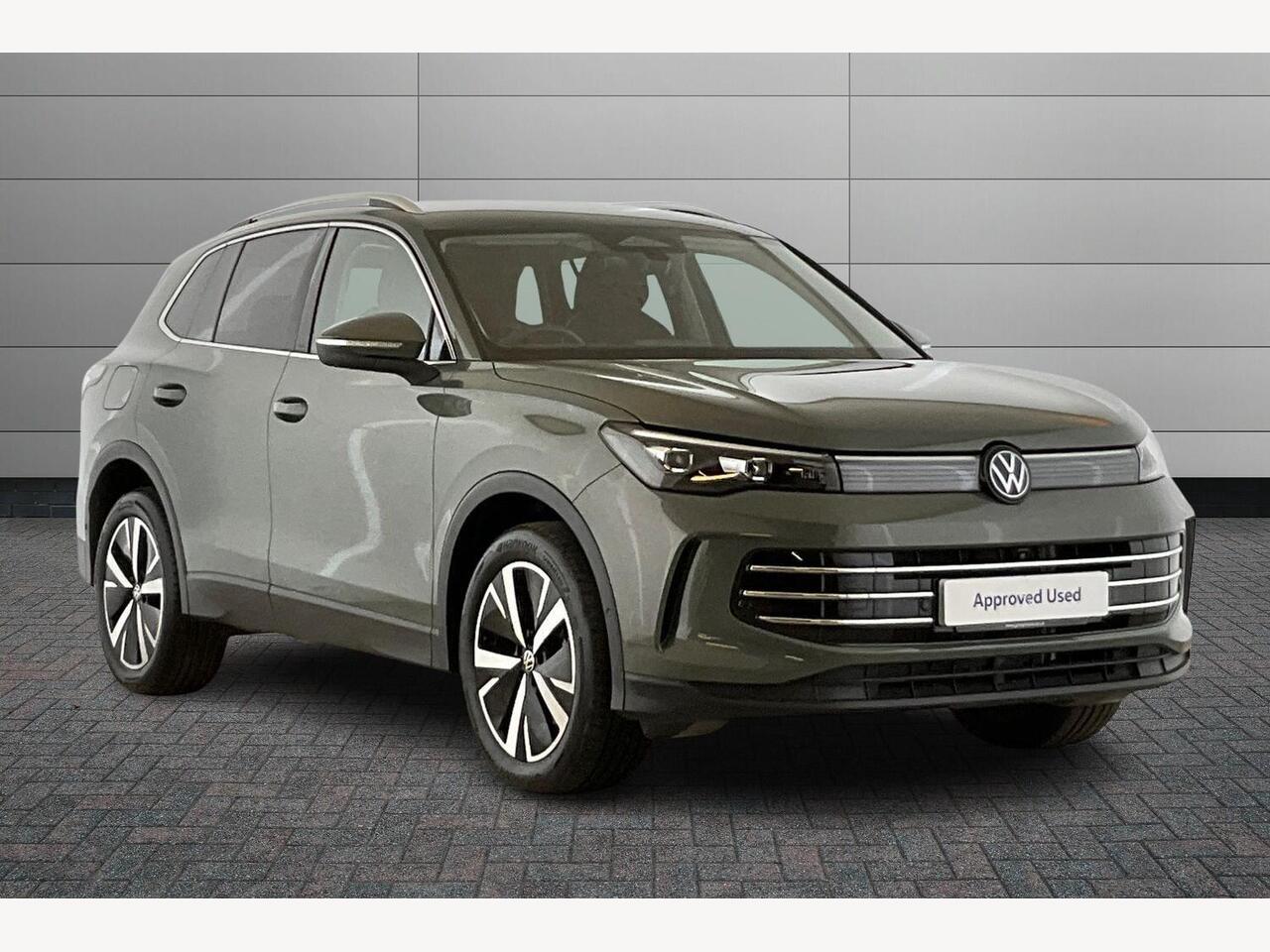 Main listing image - Volkswagen Tiguan