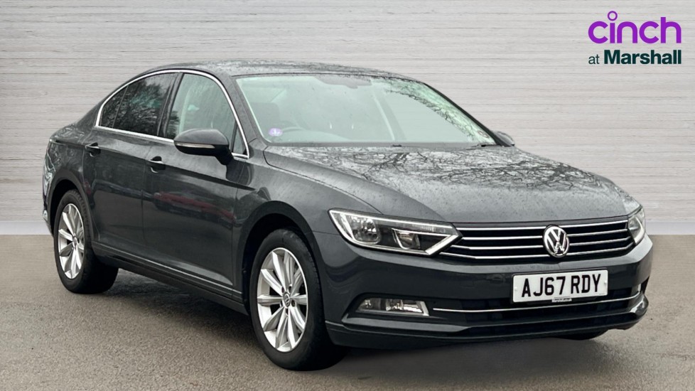Main listing image - Volkswagen Passat