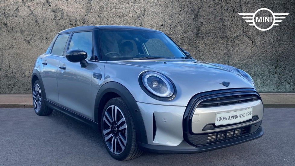 Main listing image - MINI Hatchback 5dr