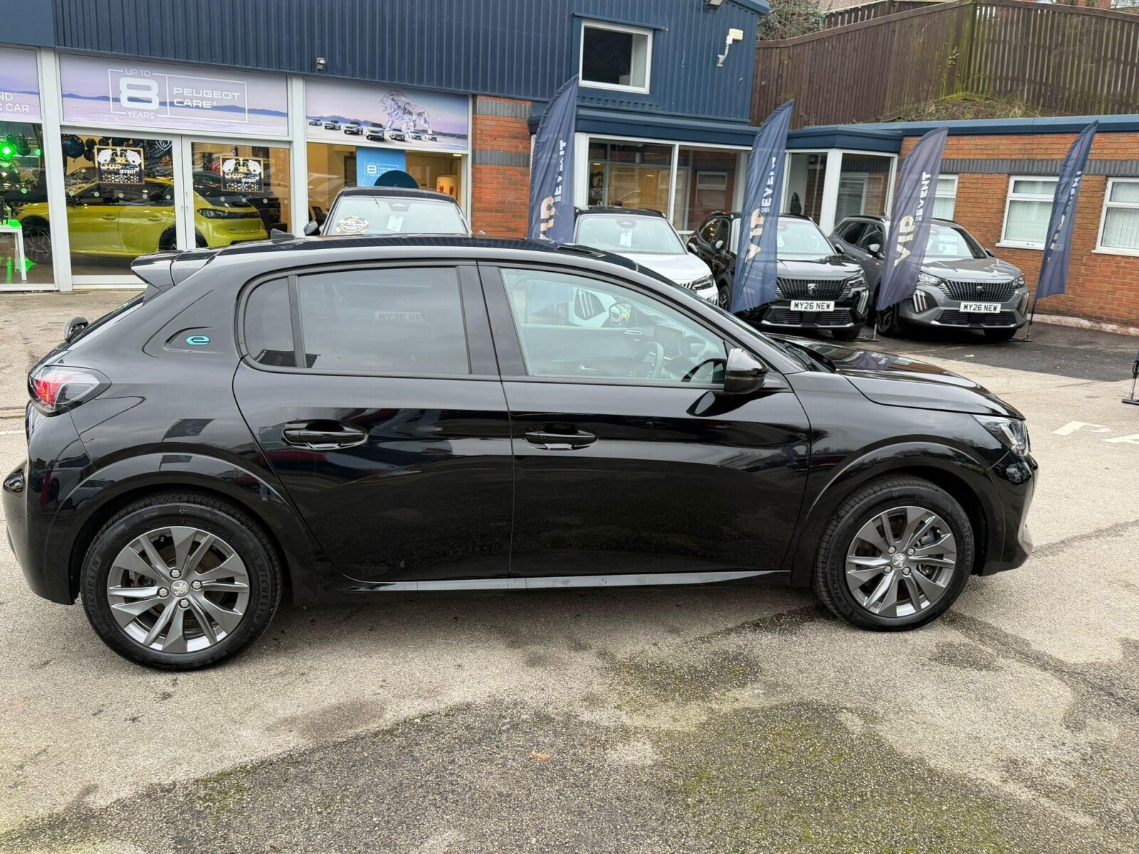 Main listing image - Peugeot e-208