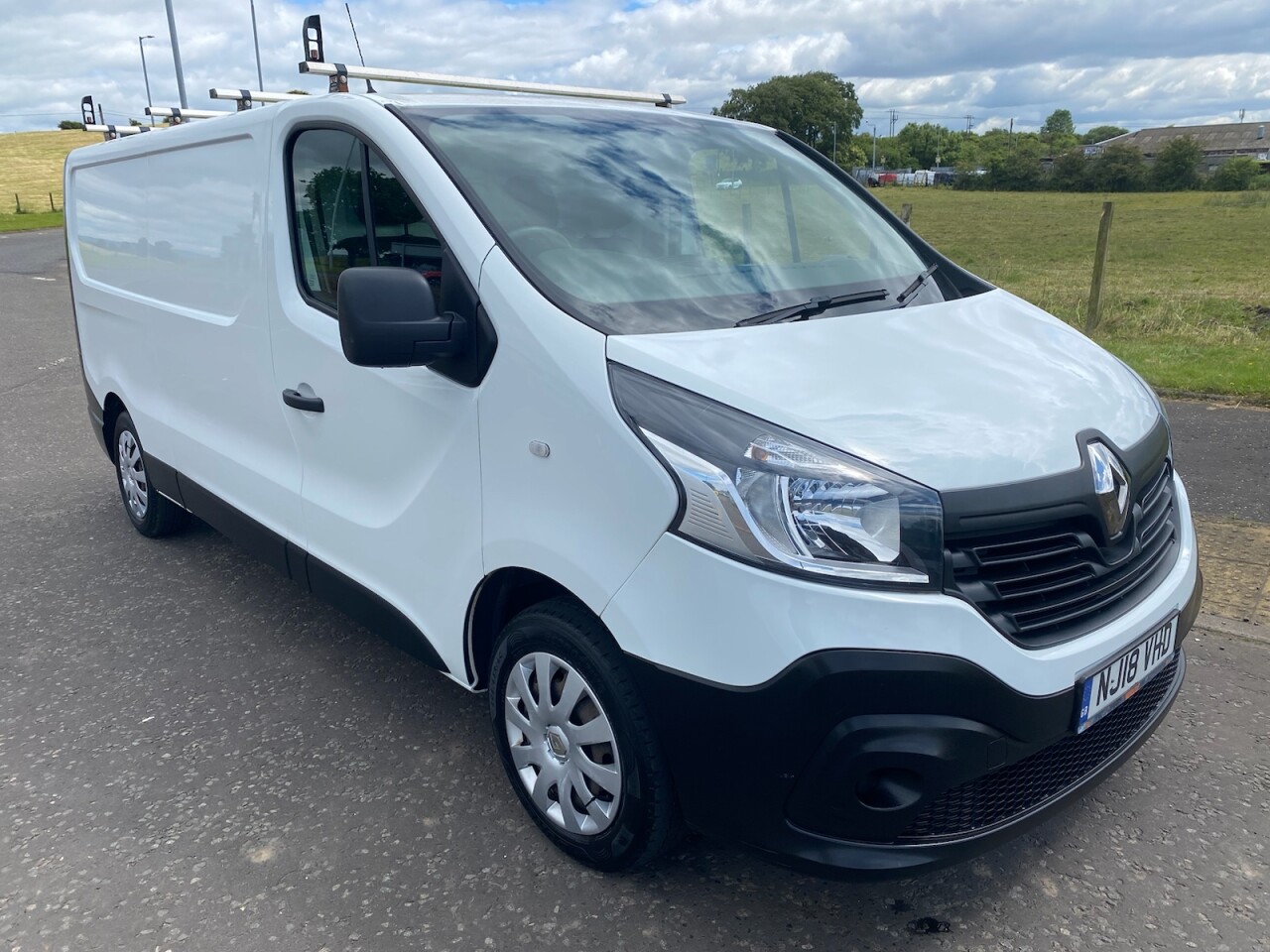 Main listing image - Renault Trafic