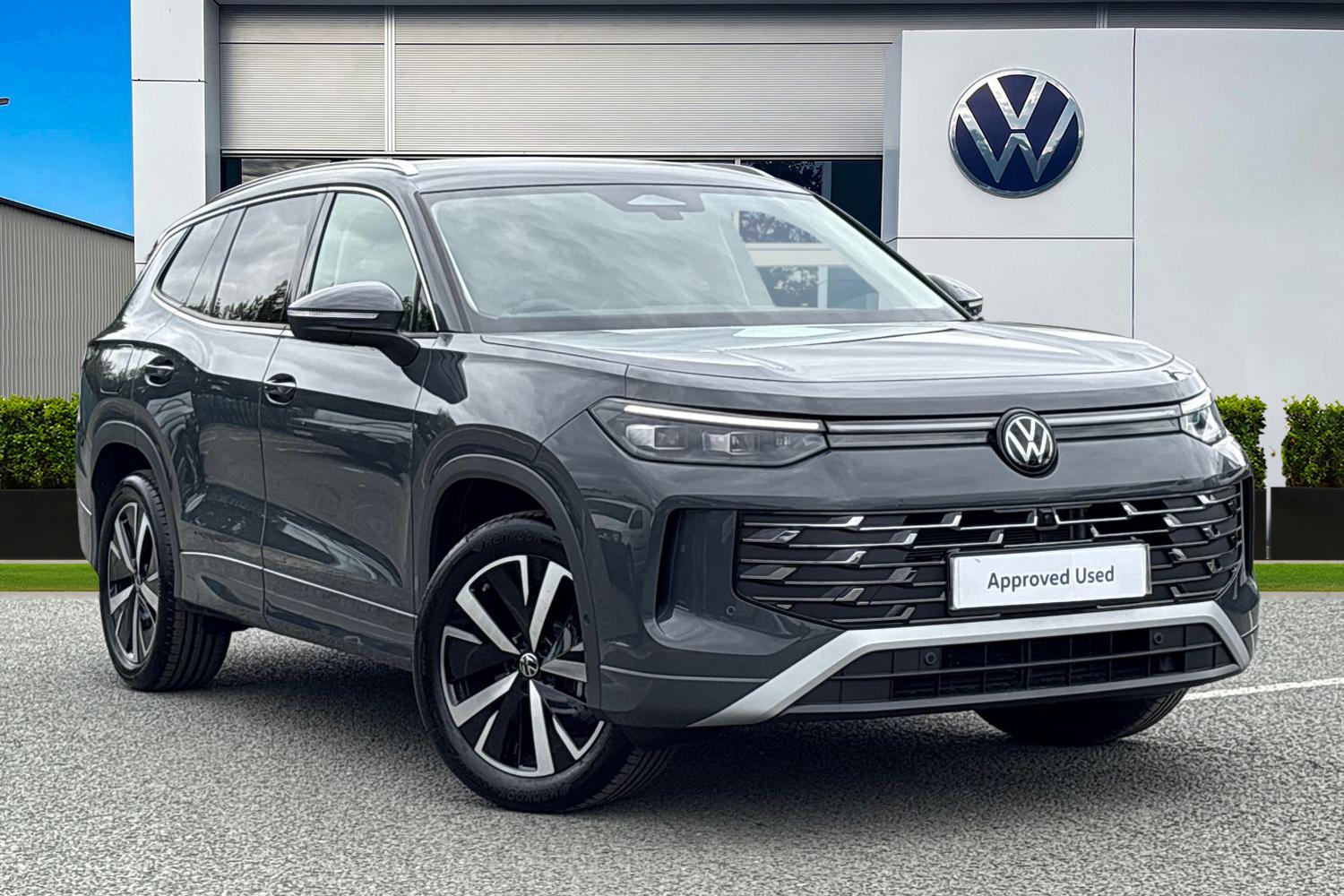Main listing image - Volkswagen Tayron