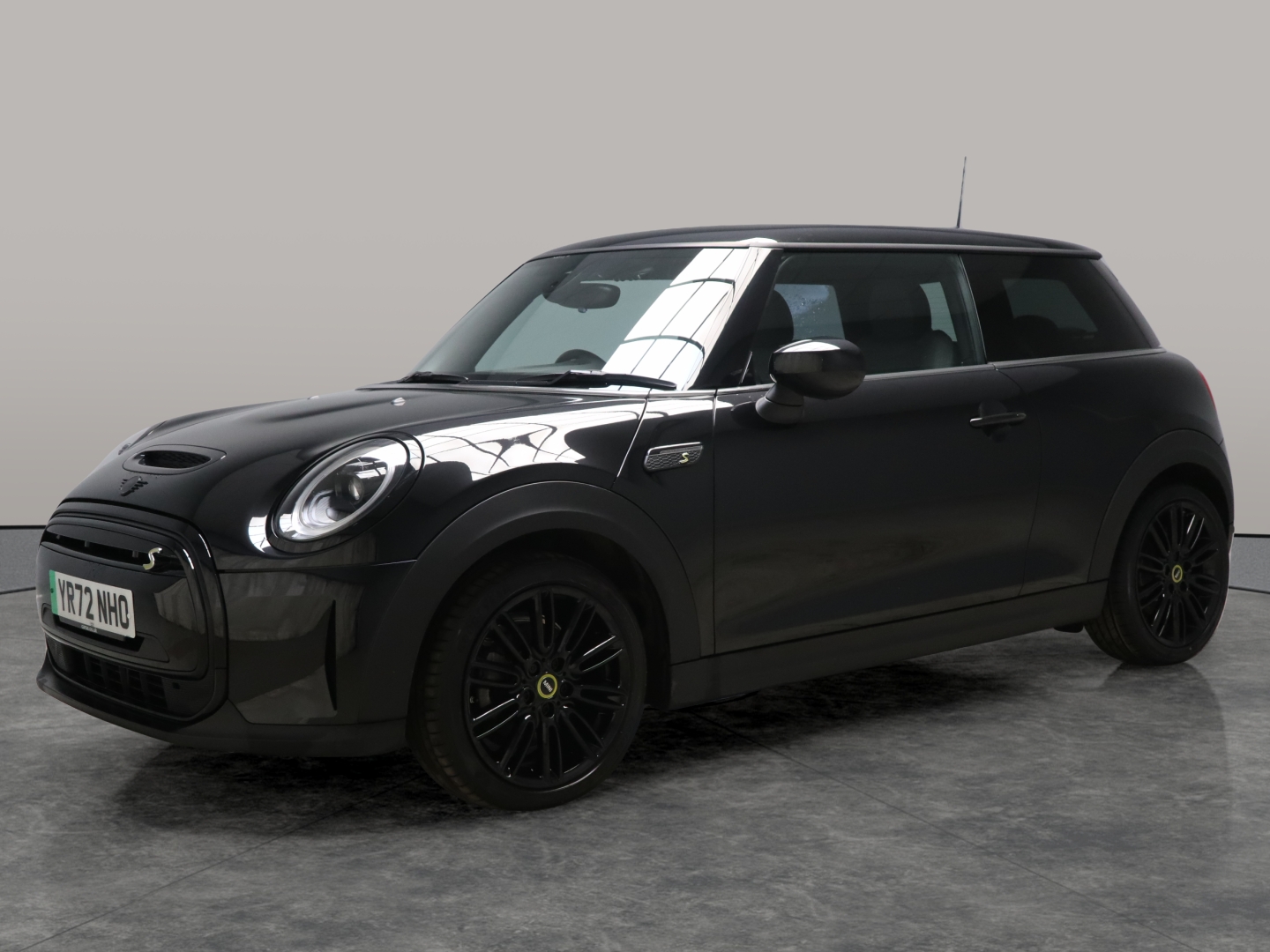 Main listing image - MINI Electric