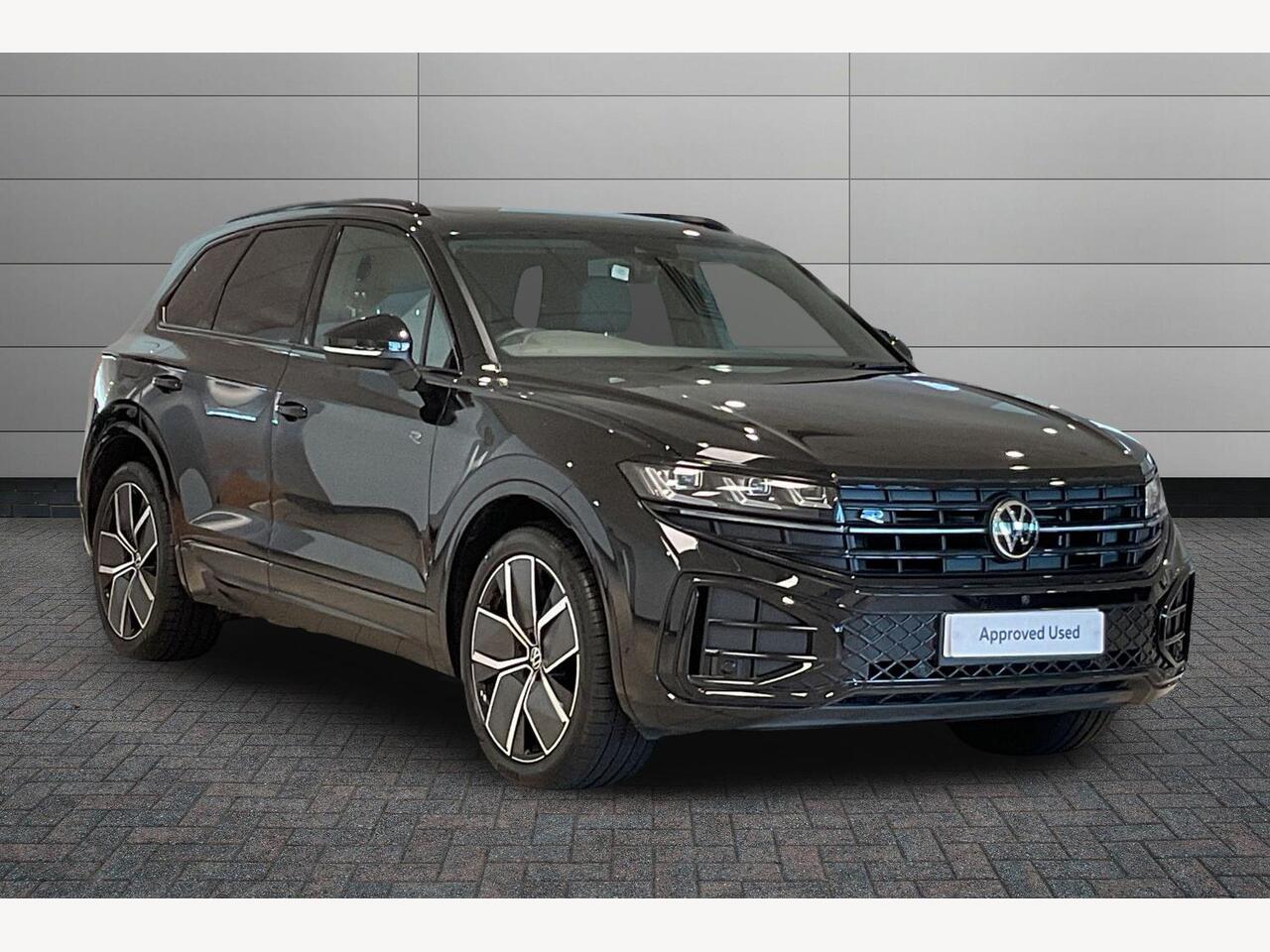 Main listing image - Volkswagen Touareg