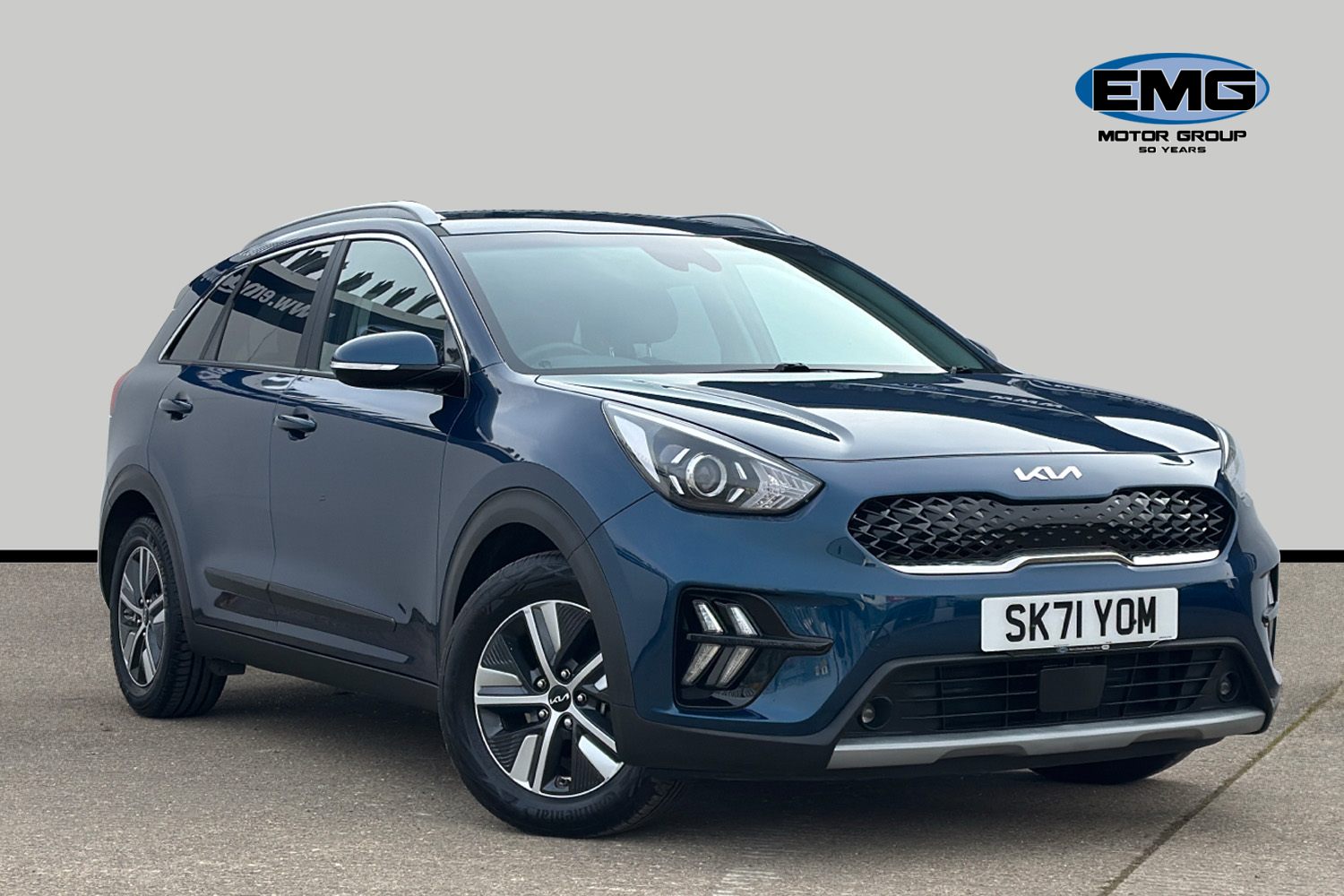 Main listing image - Kia Niro