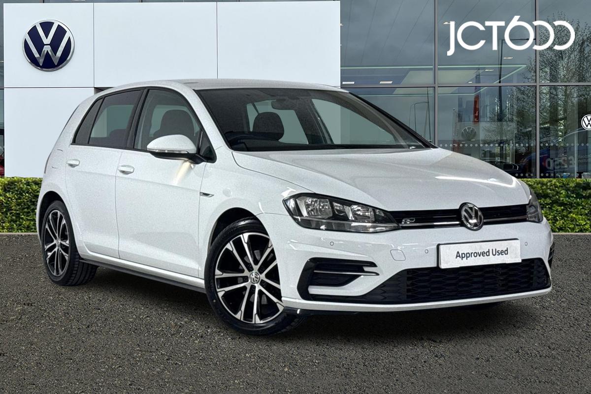 Main listing image - Volkswagen Golf