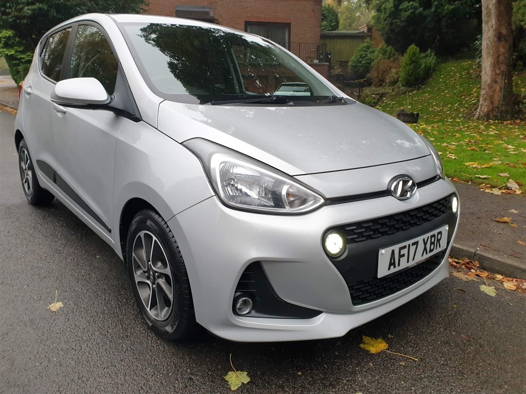 Main listing image - Hyundai i10