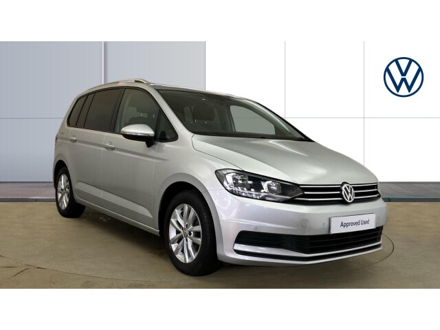 Main listing image - Volkswagen Touran