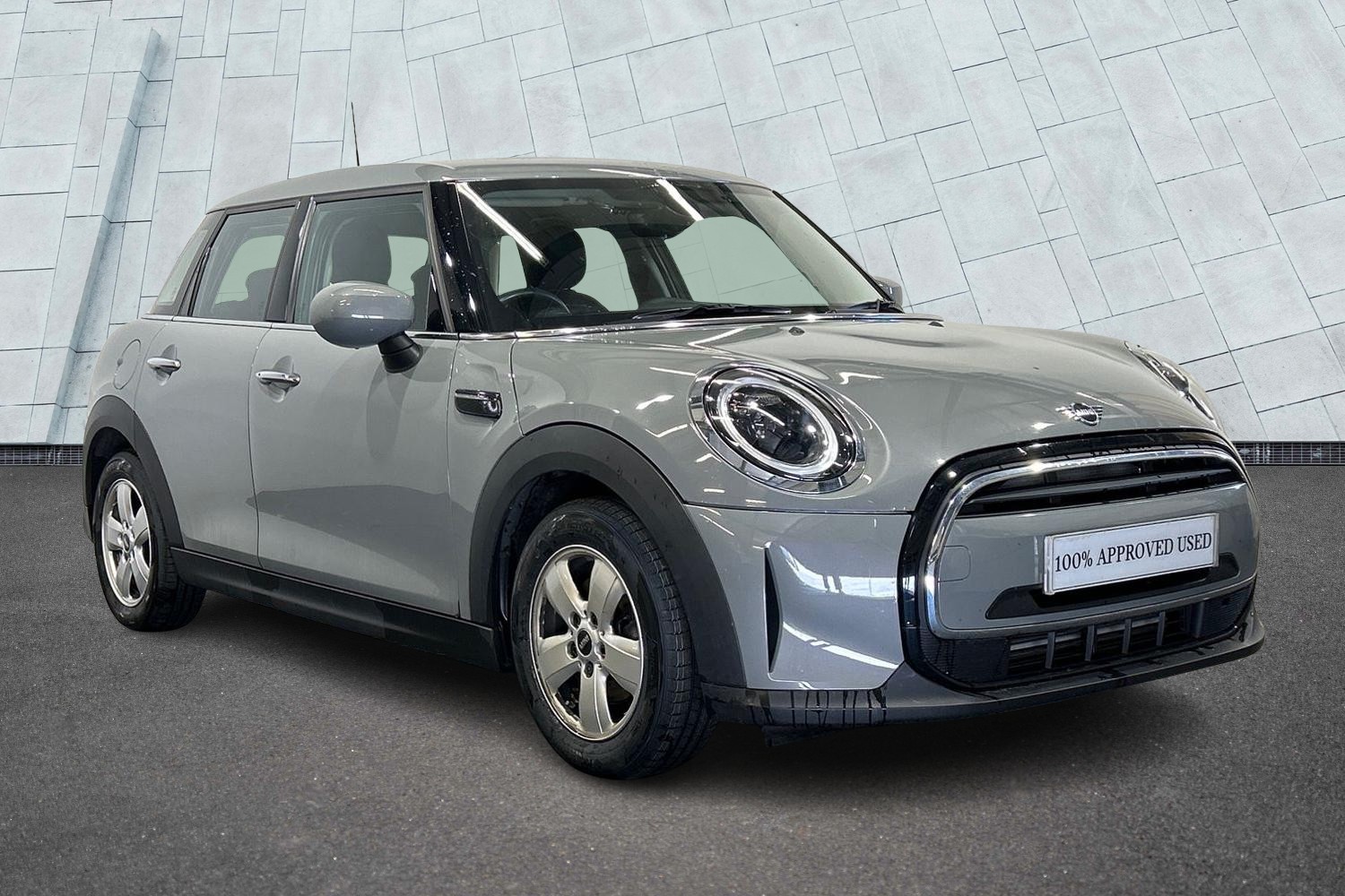Main listing image - MINI Hatchback 5dr