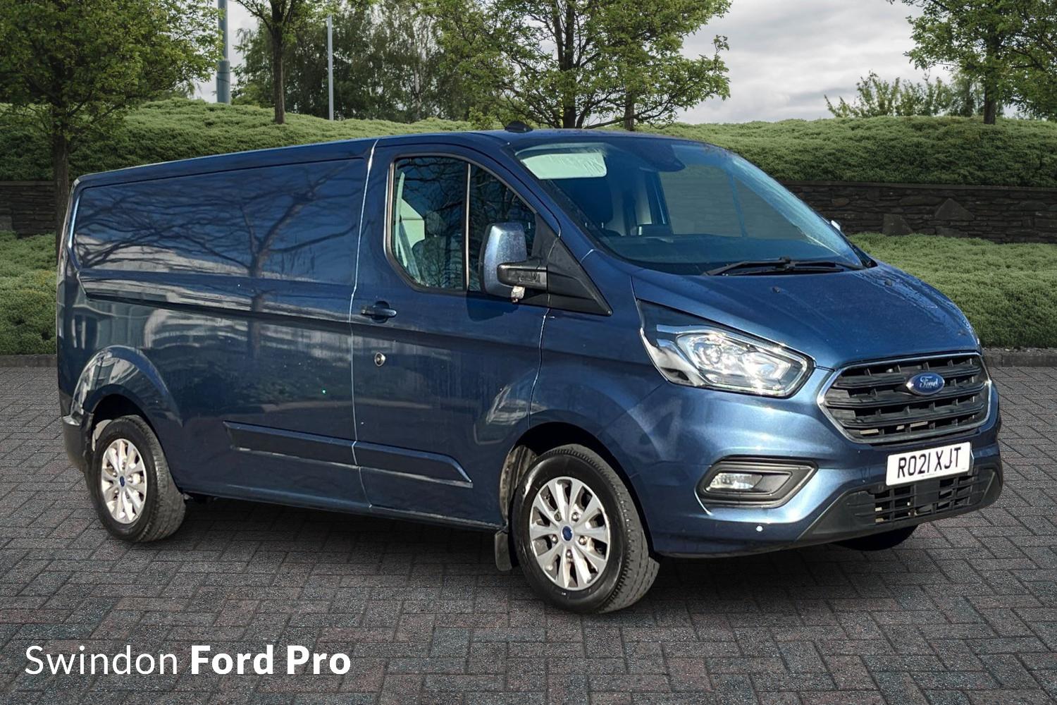 Main listing image - Ford Transit Custom