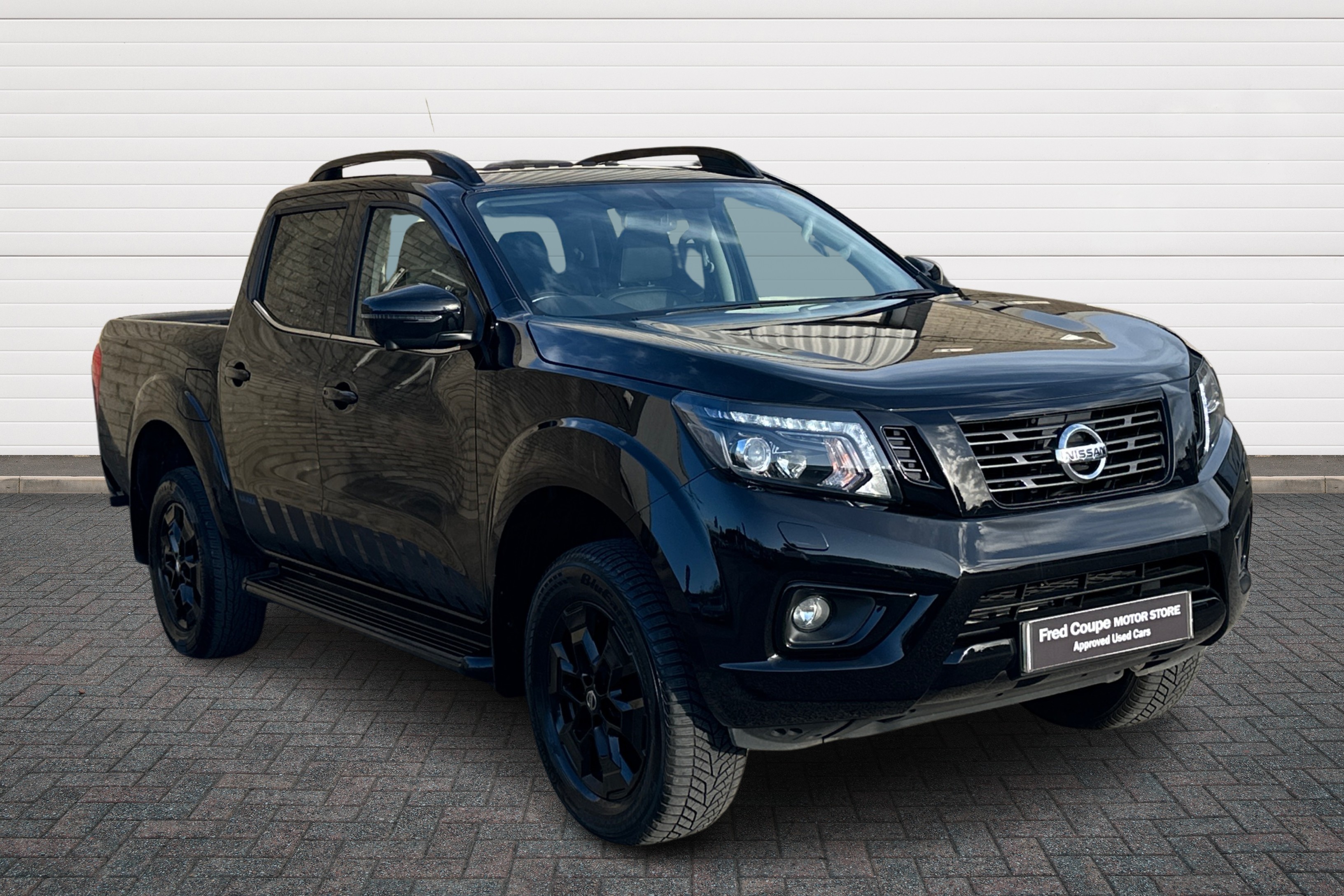 Main listing image - Nissan Navara