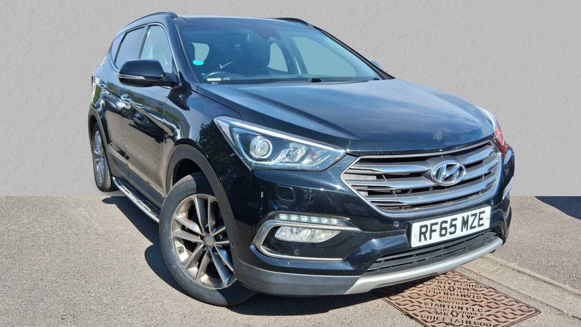 Main listing image - Hyundai Santa Fe