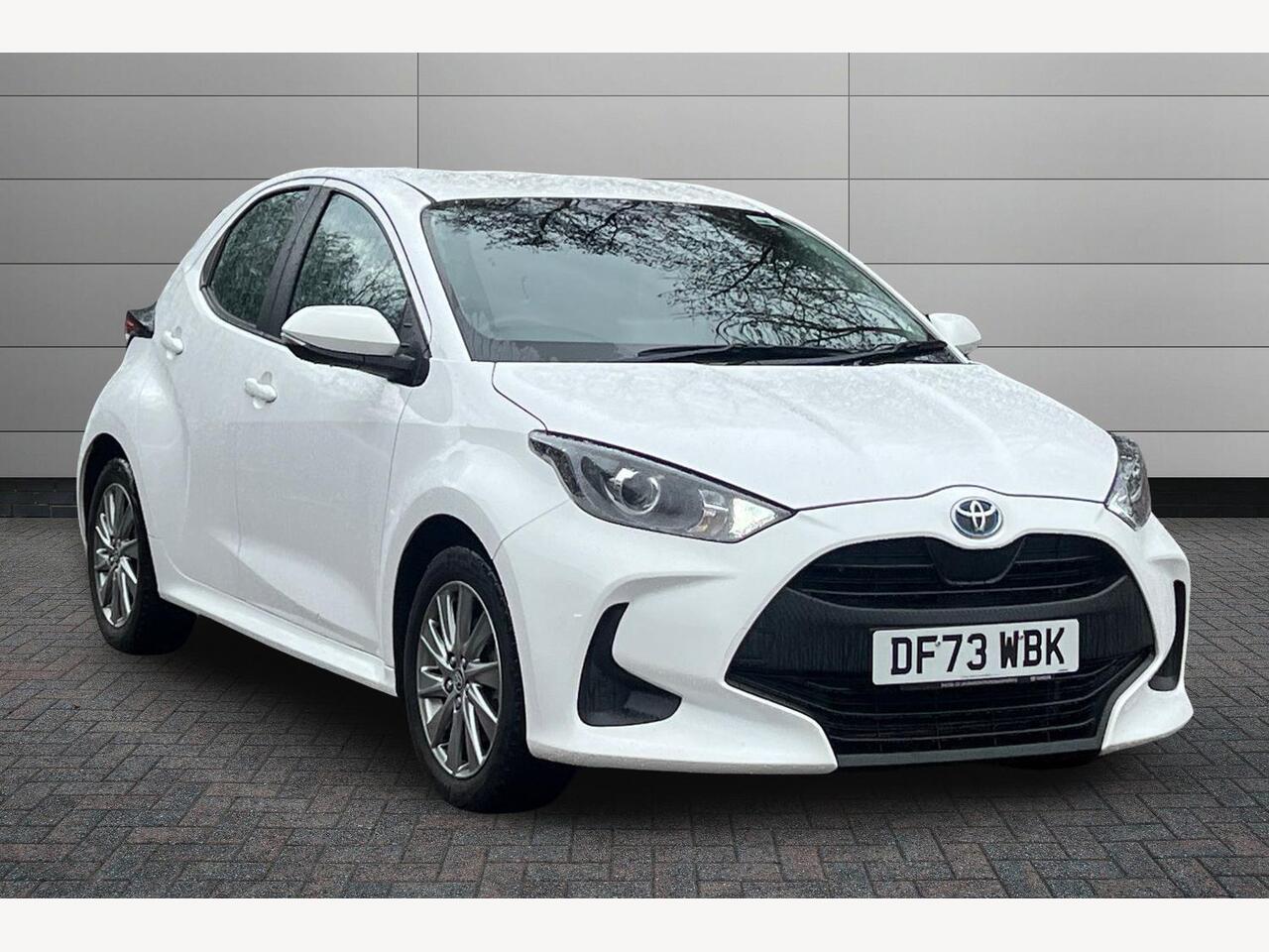 Main listing image - Toyota Yaris