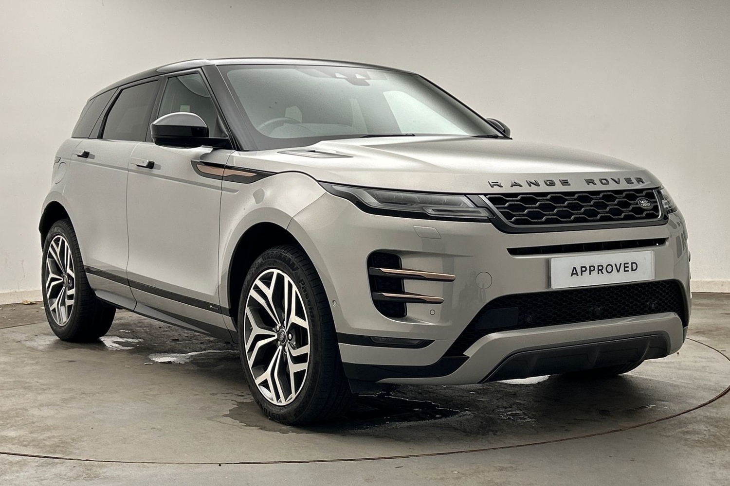 Main listing image - Land Rover Range Rover Evoque