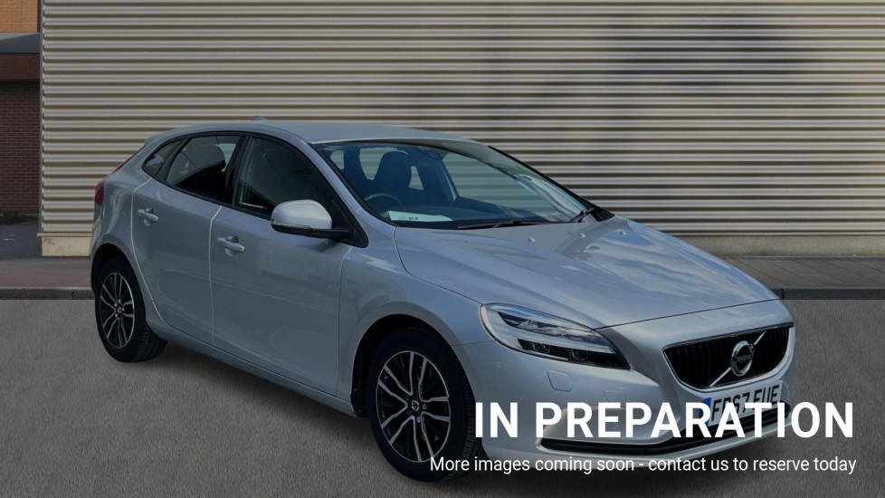 Main listing image - Volvo V40