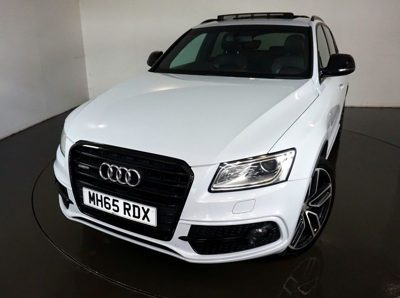 Main listing image - Audi Q5