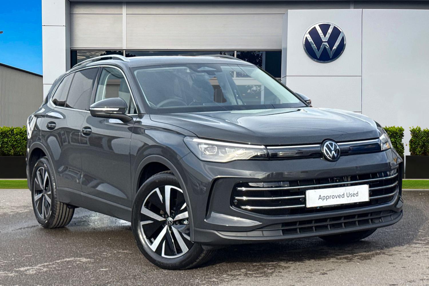 Main listing image - Volkswagen Tiguan