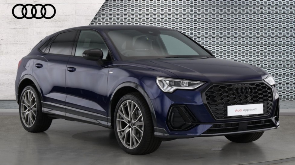 Main listing image - Audi Q3