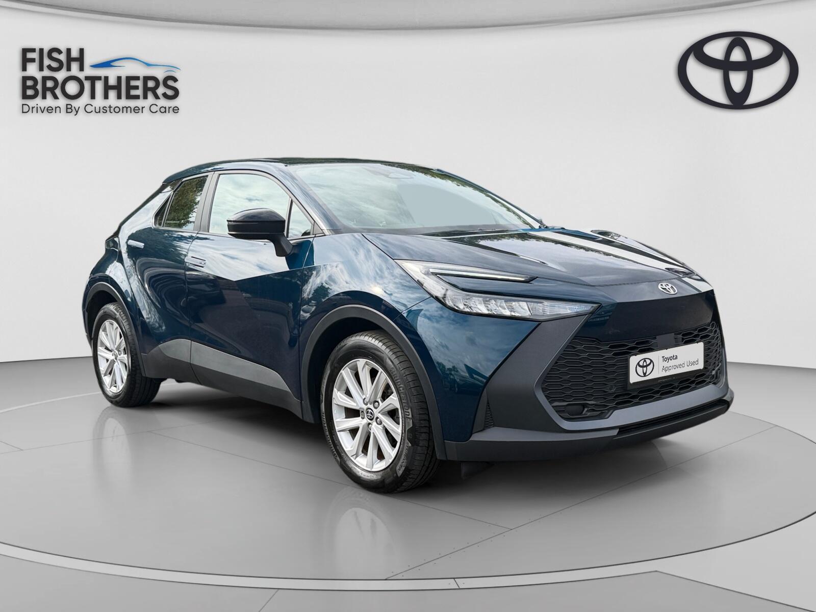 Main listing image - Toyota C-HR