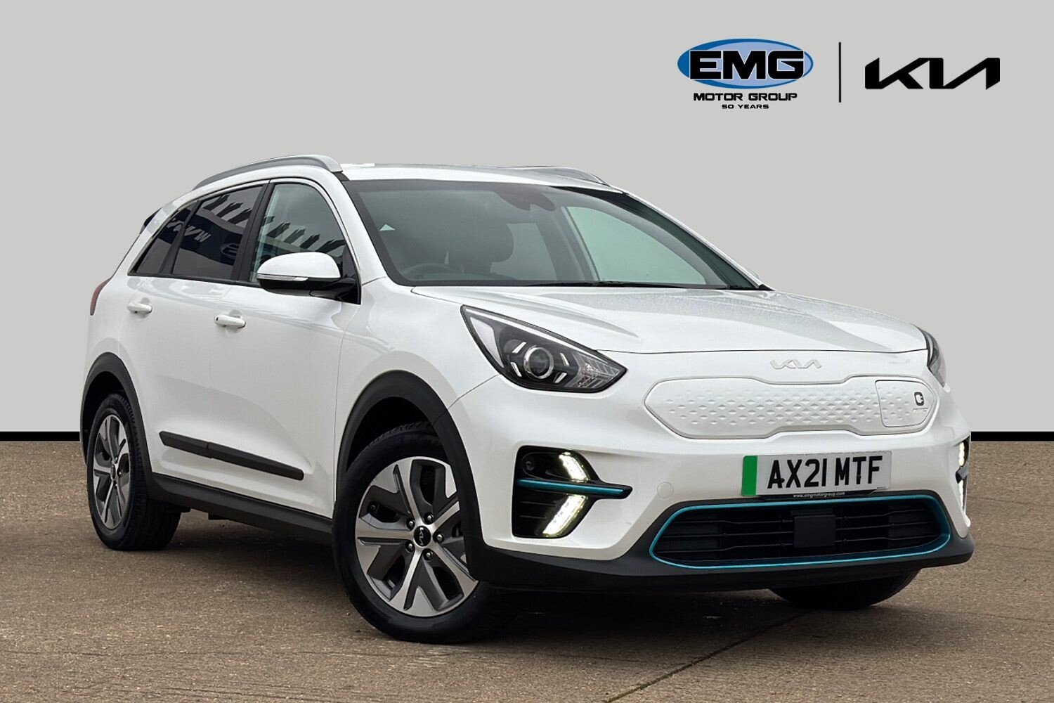 Main listing image - Kia e-Niro