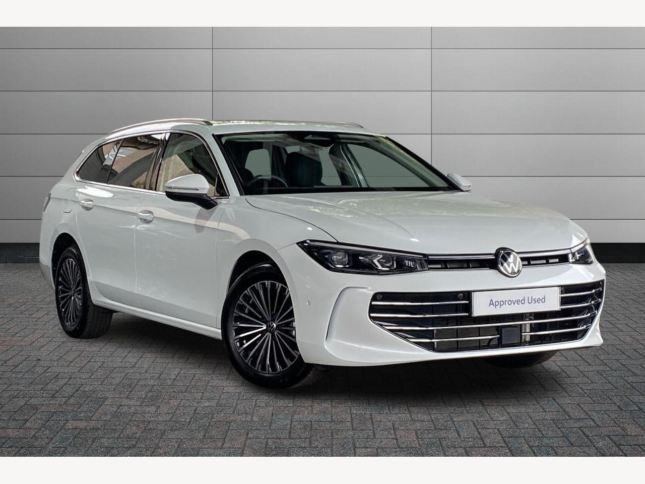 Main listing image - Volkswagen Passat Estate