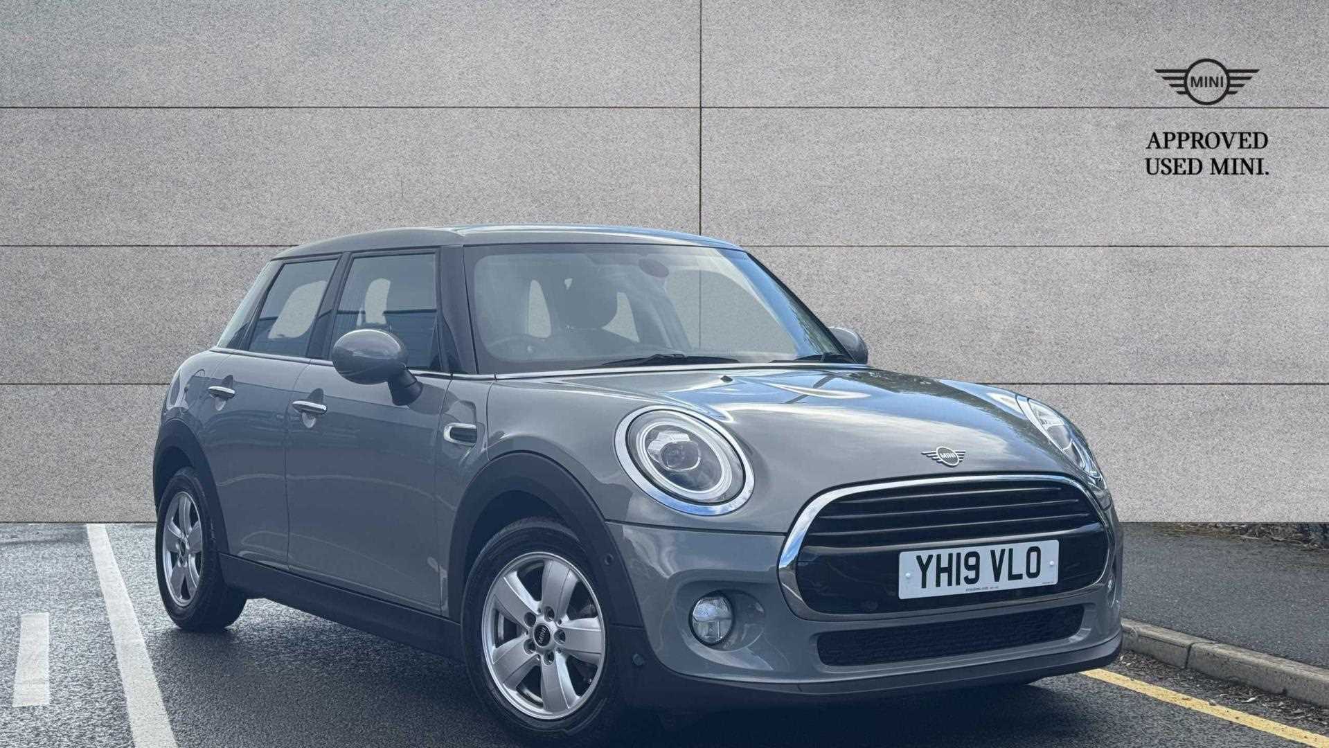 Main listing image - MINI Hatchback 5dr