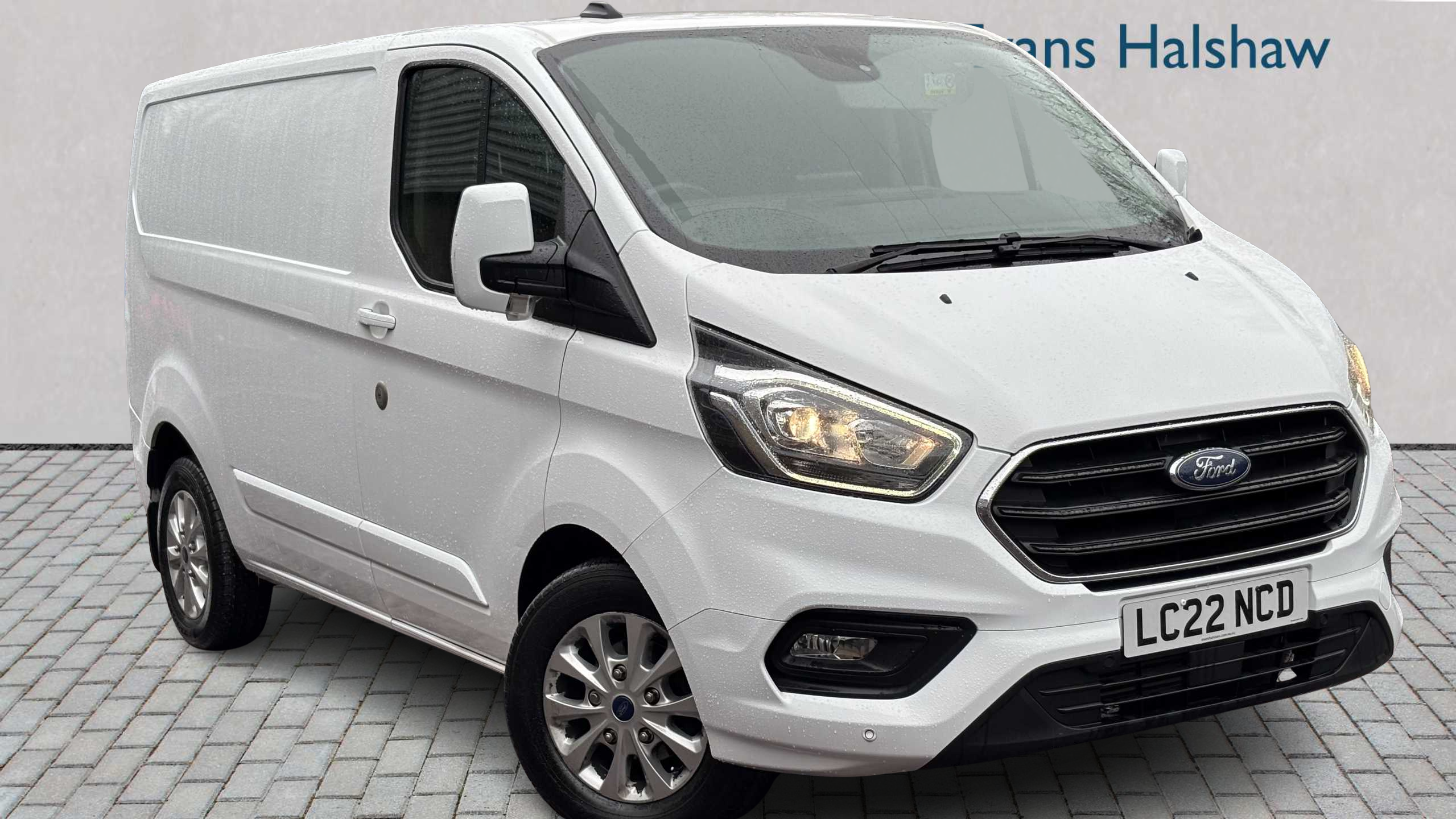 Main listing image - Ford Transit Custom