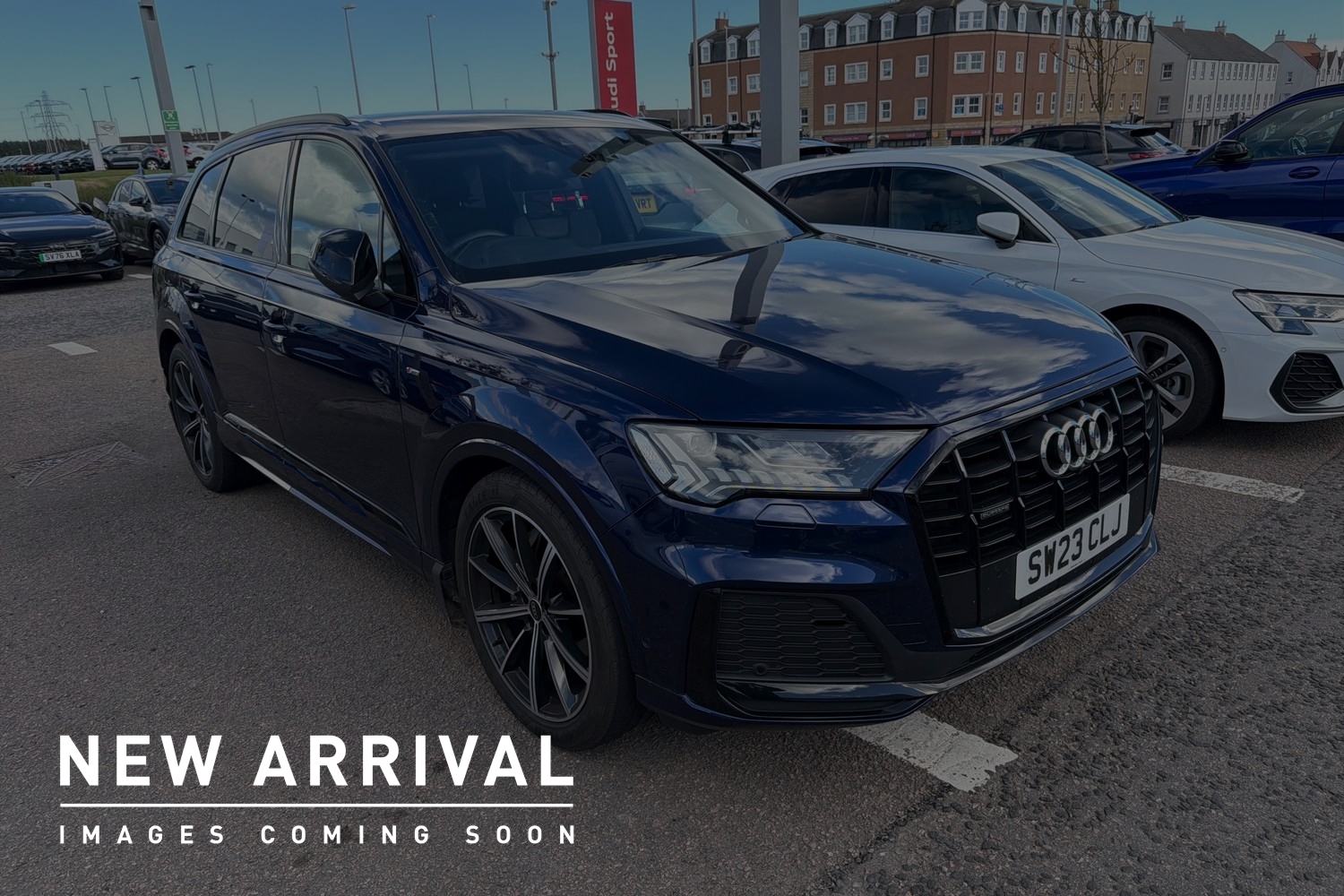 Main listing image - Audi Q7