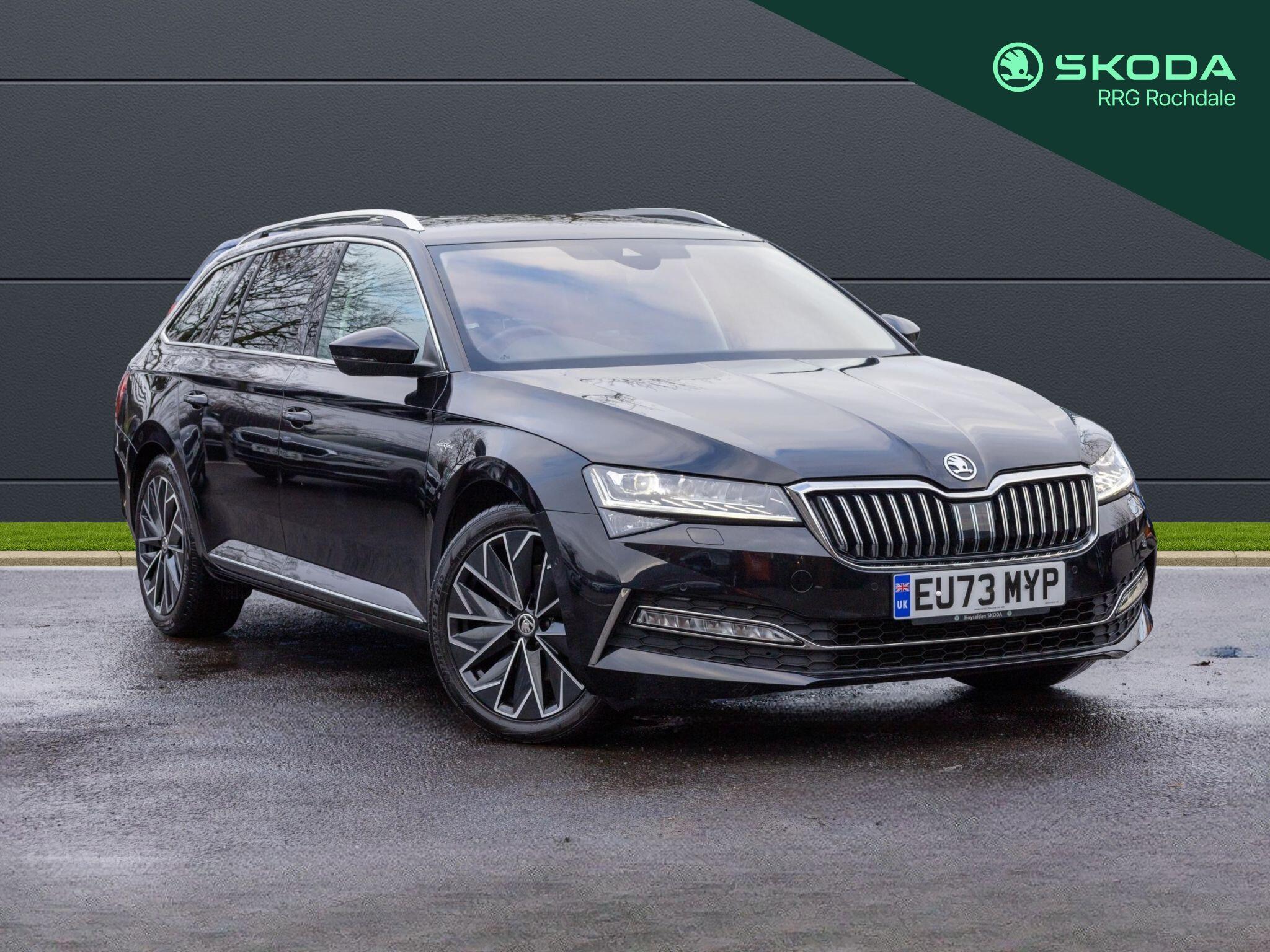 Main listing image - Skoda Superb Estate