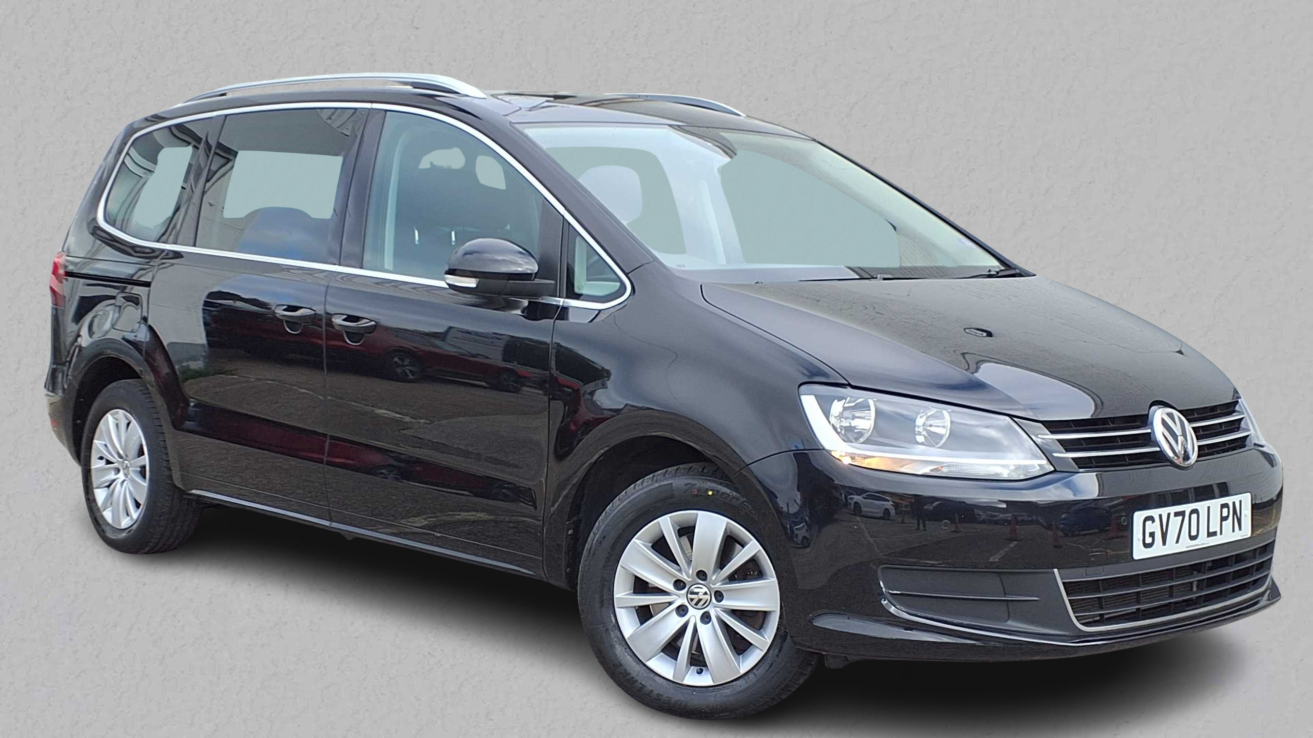 Main listing image - Volkswagen Sharan