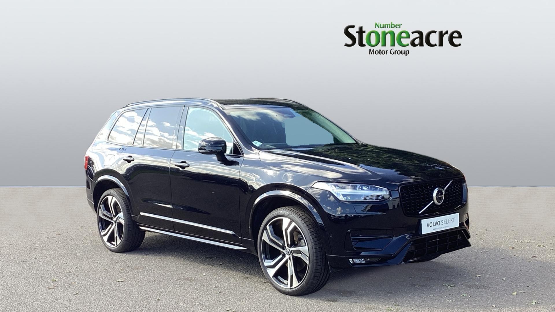 Main listing image - Volvo XC90