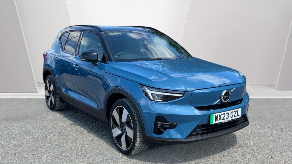 Main listing image - Volvo XC40