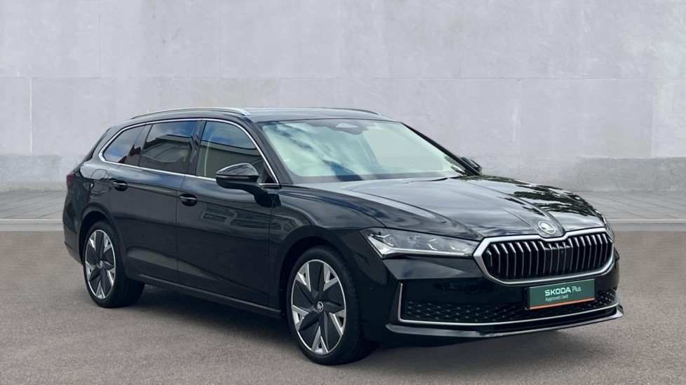 Main listing image - Skoda Superb Estate