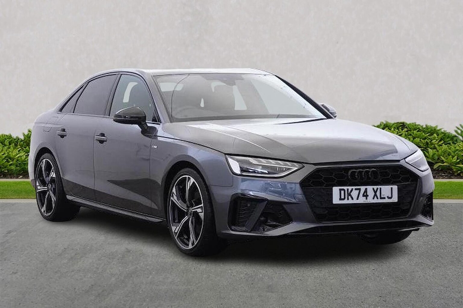 Main listing image - Audi A4