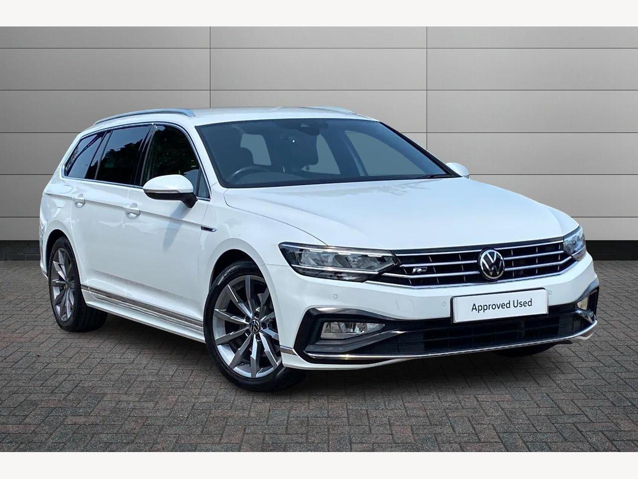 Main listing image - Volkswagen Passat Estate