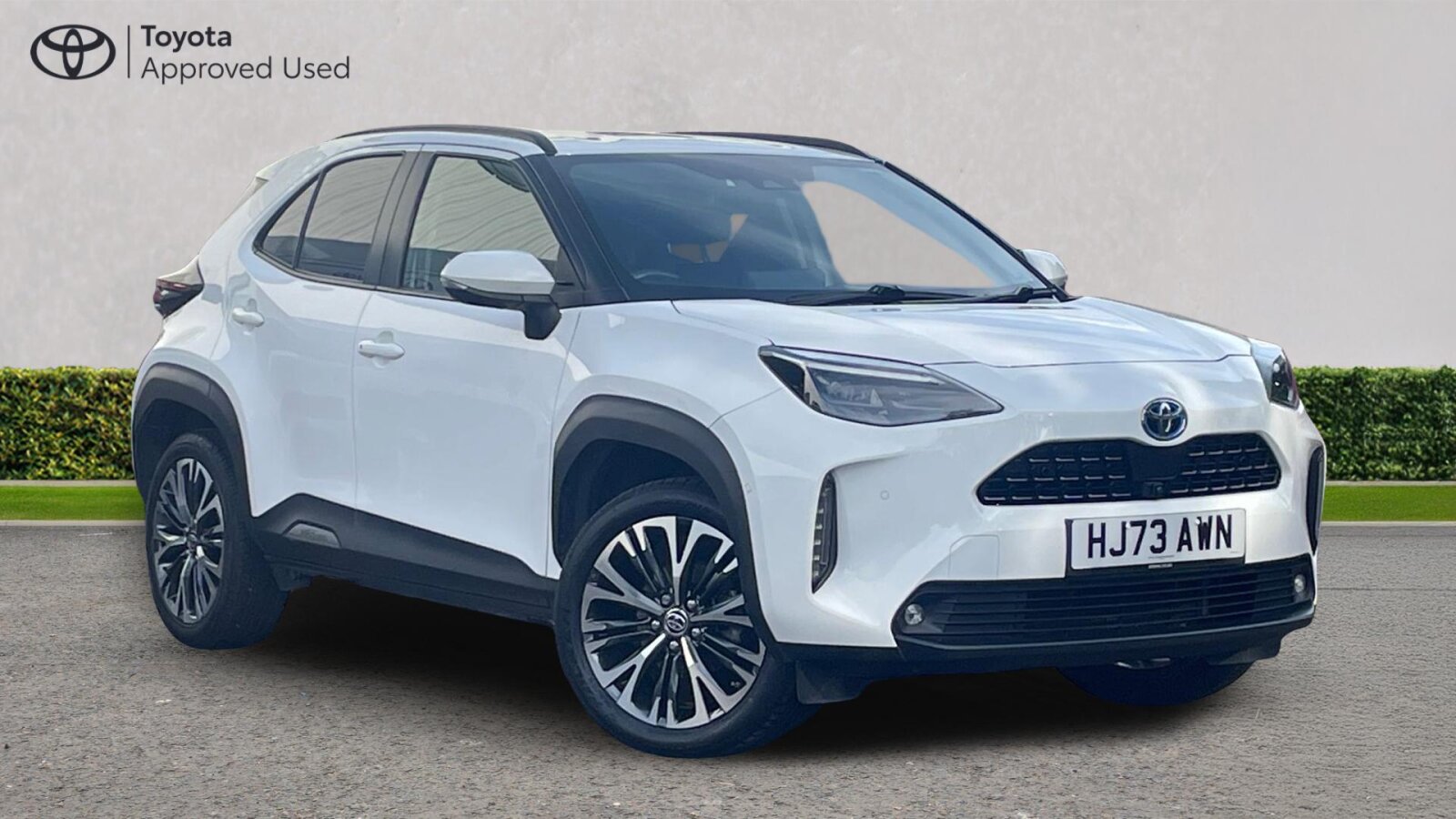 Main listing image - Toyota Yaris Cross