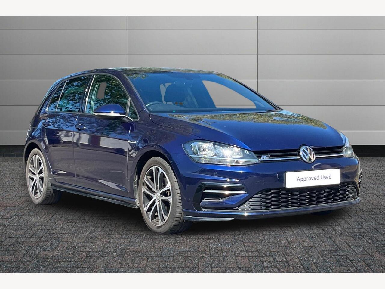 Main listing image - Volkswagen Golf