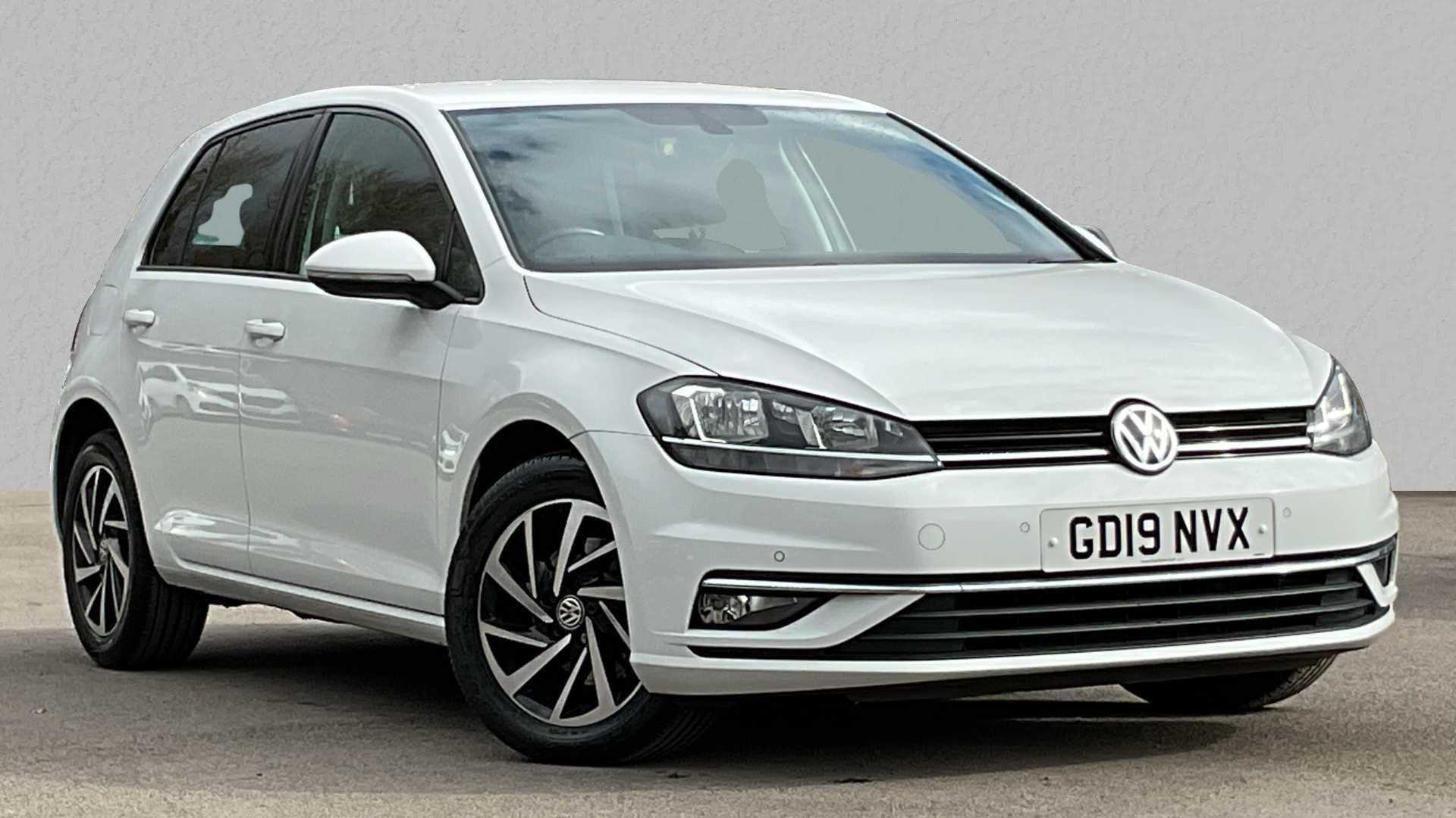 Main listing image - Volkswagen Golf