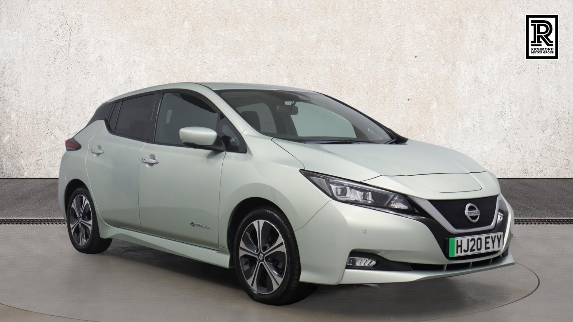 Main listing image - Nissan Leaf