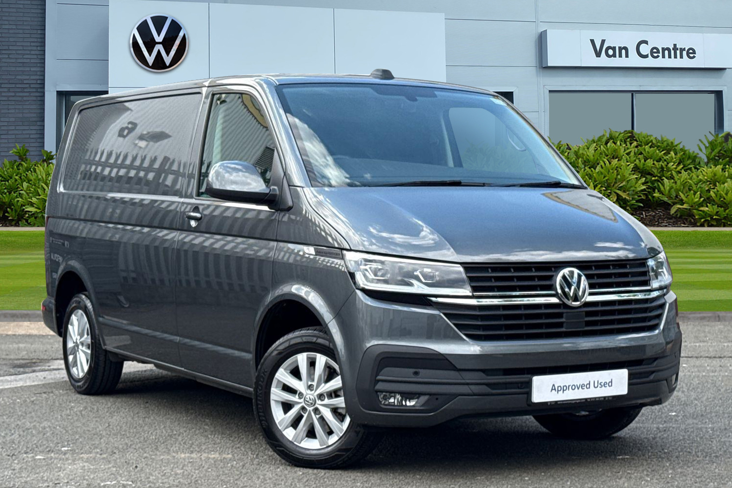 Main listing image - Volkswagen Transporter