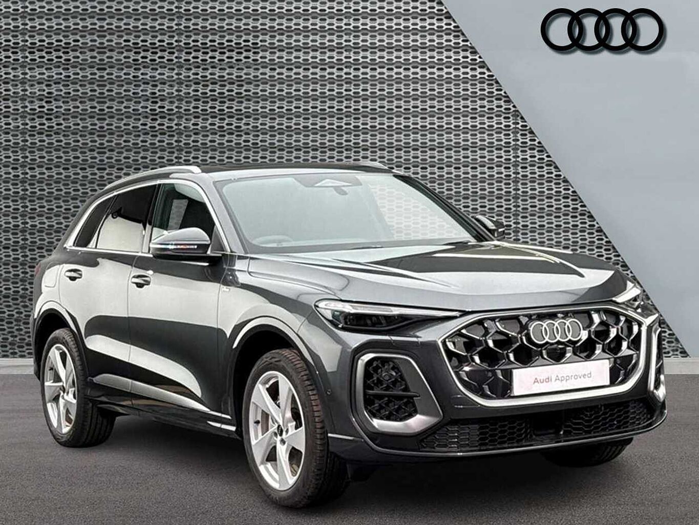 Main listing image - Audi Q5