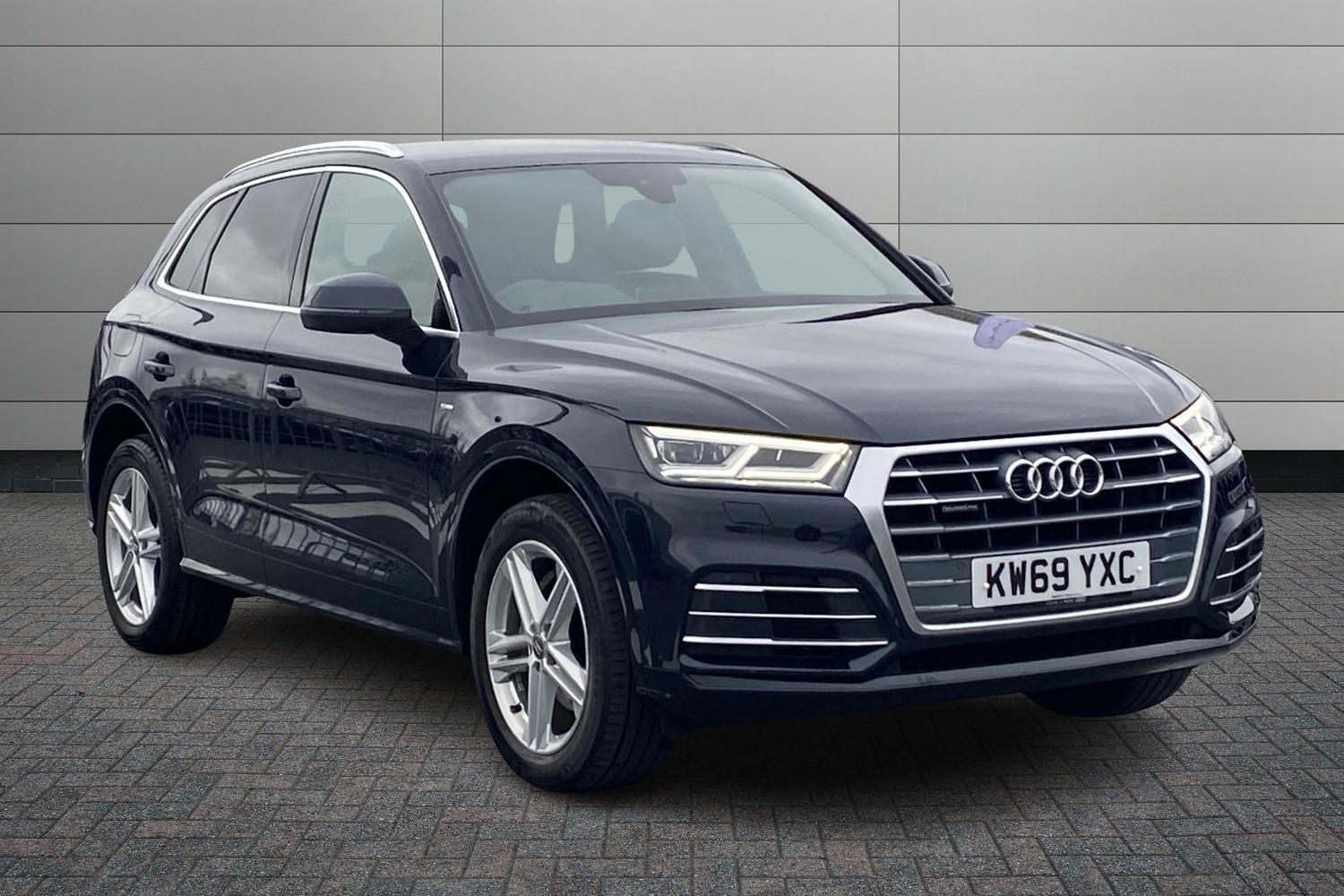 Main listing image - Audi Q5