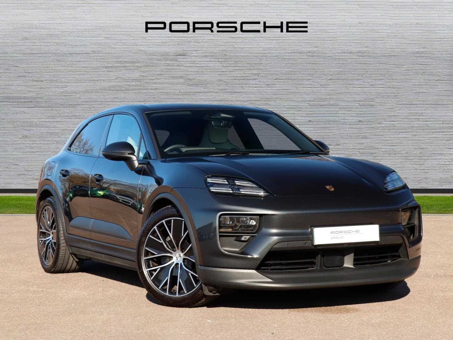 Main listing image - Porsche Macan