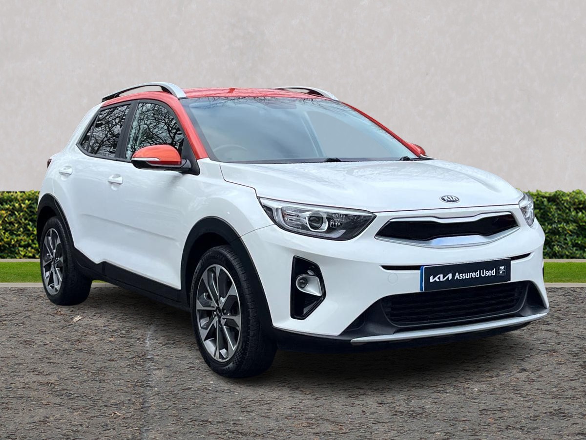 Main listing image - Kia Stonic